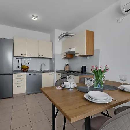 Ivana Apartament Makarska